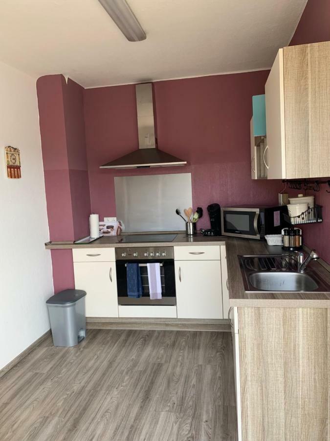 Moderne Ferienwohnung Mit Balkon Im Schoenen Saarland ดิลลิงเงน อัน แดร์ ซา ภายนอก รูปภาพ
