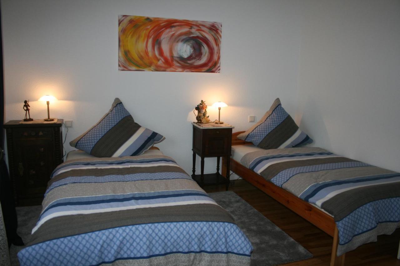 Moderne Ferienwohnung Mit Balkon Im Schoenen Saarland ดิลลิงเงน อัน แดร์ ซา ภายนอก รูปภาพ